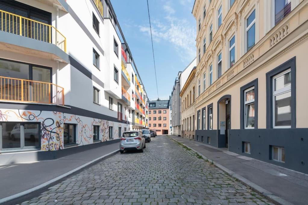 Neu Und Hell In Zentraler Ruhelage Mit Parkplatz Leilighet Wien Eksteriør bilde